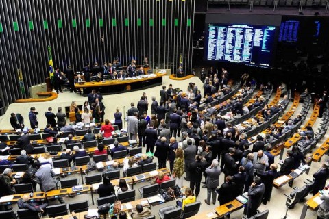 Debates Intensos no Congresso: Propostas de Reforma Ganham Destaque